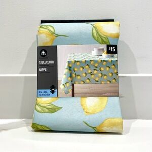 🟣2/$20 NEW Home Trends Lemon Print Tablecloth